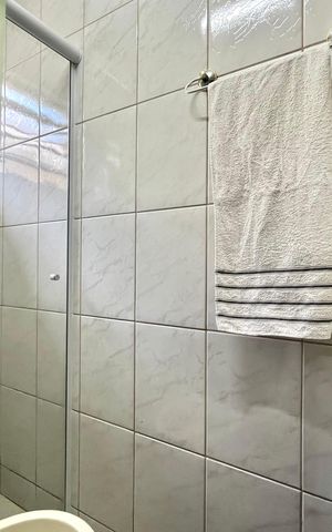 Casa à venda com 160m², 5 quartos e 2 vagas Casa à venda com 160m², 5 quartos e 2 vagasBanheiro da Suíte 2