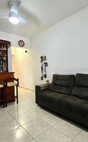 Casa à venda com 160m², 5 quartos e 2 vagas Casa à venda com 160m², 5 quartos e 2 vagasSala
