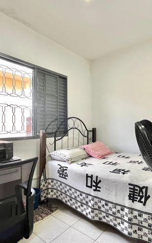 Casa à venda com 160m², 5 quartos e 2 vagas Casa à venda com 160m², 5 quartos e 2 vagasQuarto 3
