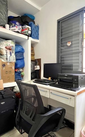 Casa à venda com 160m², 5 quartos e 2 vagas Casa à venda com 160m², 5 quartos e 2 vagasQuarto 3