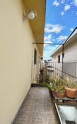 Casa à venda com 160m², 5 quartos e 2 vagas Casa à venda com 160m², 5 quartos e 2 vagasVaranda do Quarto 4