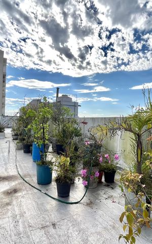 Casa à venda com 160m², 5 quartos e 2 vagas Casa à venda com 160m², 5 quartos e 2 vagasTerraço