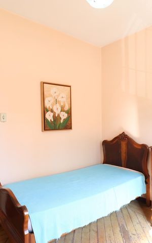 Casa à venda com 240m², 4 quartos e 1 vagaQuarto 1