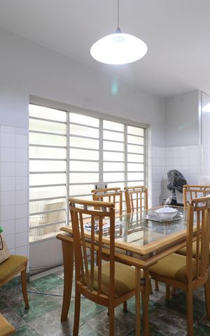 Casa à venda com 240m², 4 quartos e 1 vagaCopa