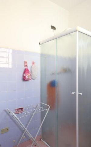 Casa à venda com 240m², 4 quartos e 1 vagaBanheiro 
