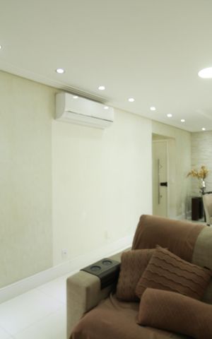 Apartamento à venda com 131m², 2 quartos e 2 vagas Apartamento à venda com 131m², 2 quartos e 2 vagasSala