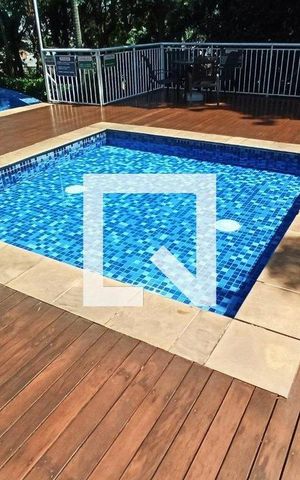 Apartamento à venda com 131m², 2 quartos e 2 vagas Apartamento à venda com 131m², 2 quartos e 2 vagasPiscina