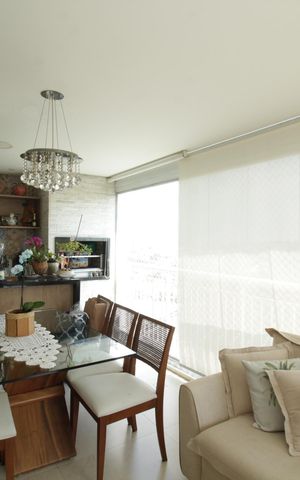 Apartamento à venda com 131m², 2 quartos e 2 vagas Apartamento à venda com 131m², 2 quartos e 2 vagasVaranda gourmet
