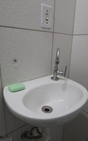 Casa para alugar com 55m², 2 quartos e sem vagaBanheiro