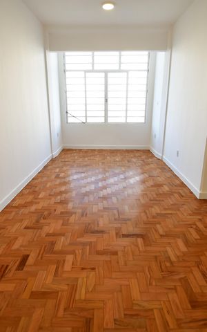 Apartamento à venda com 144m², 3 quartos e sem vagaSala
