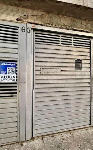 Casa para alugar com 25m², 1 quarto e sem vaga Casa para alugar com 25m², 1 quarto e sem vagaFachada