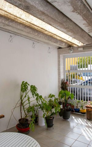 Casa à venda com 105m², 4 quartos e 1 vagaGaragem