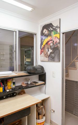 Casa à venda com 105m², 4 quartos e 1 vagaQuarto de Serviço