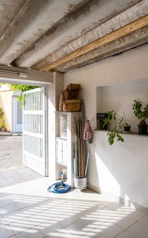 Casa à venda com 105m², 4 quartos e 1 vagaGaragem