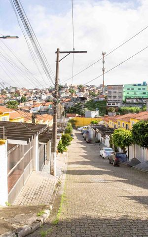 Casa à venda com 105m², 4 quartos e 1 vagaÁrea comum