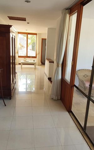 Casa à venda com 538m², 5 quartos e 3 vagas Casa à venda com 538m², 5 quartos e 3 vagasHall de entrada