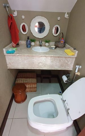 Casa à venda com 538m², 5 quartos e 3 vagas Casa à venda com 538m², 5 quartos e 3 vagasBanheiro