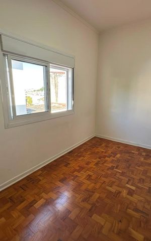 Casa à venda com 222m², 6 quartos e 2 vagas Casa à venda com 222m², 6 quartos e 2 vagasQuarto - casa 1