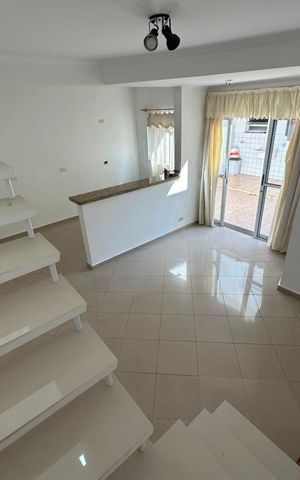 Casa à venda com 222m², 6 quartos e 2 vagas Casa à venda com 222m², 6 quartos e 2 vagasSala/Cozina - Casa 2