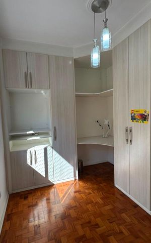 Casa à venda com 222m², 6 quartos e 2 vagas Casa à venda com 222m², 6 quartos e 2 vagasQuarto - casa 1
