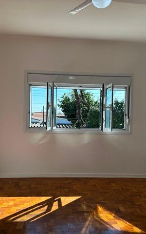 Casa à venda com 222m², 6 quartos e 2 vagas Casa à venda com 222m², 6 quartos e 2 vagasQuarto - casa 1