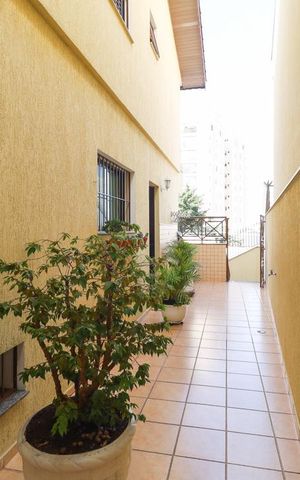 Casa à venda com 250m², 3 quartos e 3 vagas