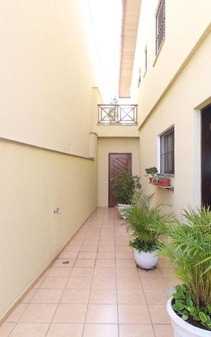 Casa à venda com 250m², 3 quartos e 3 vagas