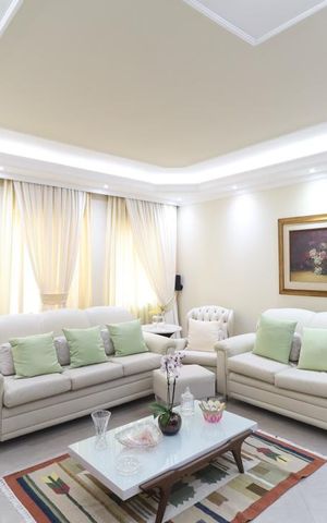Casa à venda com 250m², 3 quartos e 3 vagas