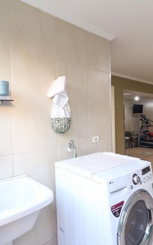 Casa à venda com 250m², 3 quartos e 3 vagas