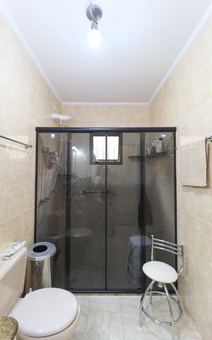 Casa à venda com 250m², 3 quartos e 3 vagas