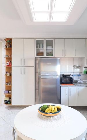 Casa à venda com 250m², 3 quartos e 3 vagas