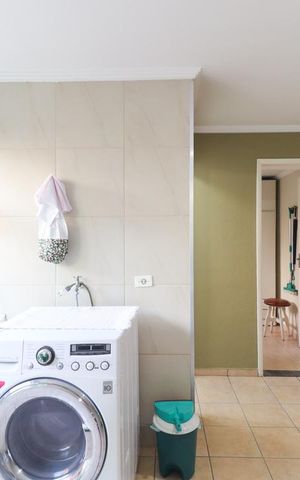 Casa à venda com 250m², 3 quartos e 3 vagas