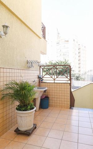 Casa à venda com 250m², 3 quartos e 3 vagas