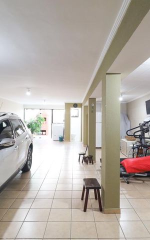 Casa à venda com 250m², 3 quartos e 3 vagas