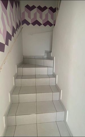 Casa à venda com 64m², 2 quartos e 5 vagas Casa à venda com 64m², 2 quartos e 5 vagasÁrea externa
