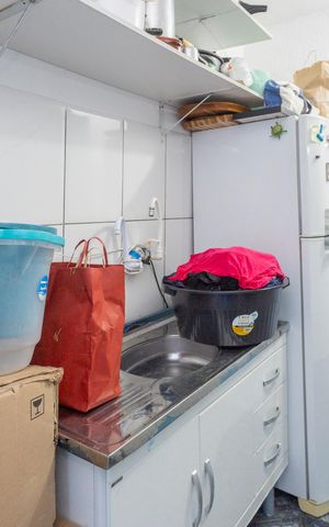 Casa à venda com 200m², 3 quartos e 2 vagasCozinha da Edícula