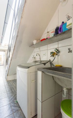 Casa à venda com 200m², 3 quartos e 2 vagasÁrea de Serviço