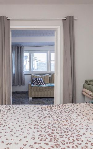 Casa à venda com 200m², 3 quartos e 2 vagasQuarto Suíte 1