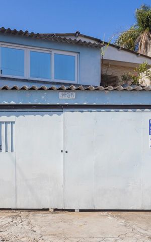 Casa à venda com 200m², 3 quartos e 2 vagasFachada