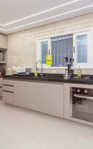 Casa à venda com 200m², 3 quartos e 2 vagasCozinha