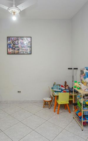 Casa à venda com 200m², 3 quartos e 2 vagasQuarto da Edícula