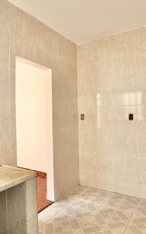 Casa para alugar com 40m², 2 quartos e sem vaga Casa para alugar com 40m², 2 quartos e sem vagaCozinha e Área de serviço