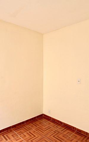 Casa para alugar com 40m², 2 quartos e sem vaga Casa para alugar com 40m², 2 quartos e sem vagaSala