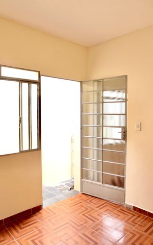 Casa para alugar com 40m², 2 quartos e sem vaga Casa para alugar com 40m², 2 quartos e sem vagaSala
