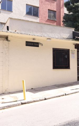 Apartamento para alugar com 38m², 2 quartos e 1 vagaFachada