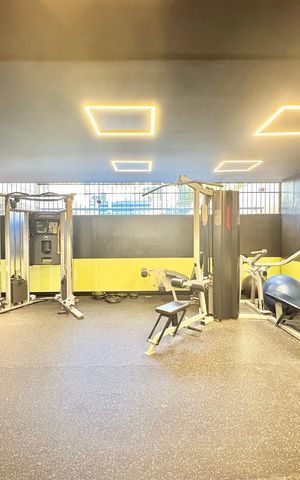Apartamento à venda com 100m², 3 quartos e 2 vagas Apartamento à venda com 100m², 3 quartos e 2 vagasÁrea Comum - Academia