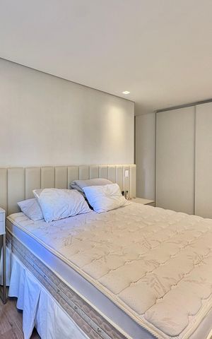 Apartamento à venda com 100m², 3 quartos e 2 vagas Apartamento à venda com 100m², 3 quartos e 2 vagasSuíte