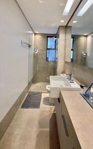 Apartamento à venda com 100m², 3 quartos e 2 vagas Apartamento à venda com 100m², 3 quartos e 2 vagasBanheiro Social