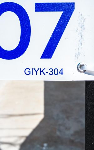 Casa à venda com 87m², 2 quartos e 2 vagasPlaca instalada - 01/08/26 - GIYK - 304