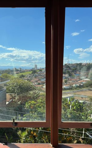 Casa de condomínio para alugar com 500m², 1 quarto e 6 vagas Casa de condomínio para alugar com 500m², 1 quarto e 6 vagasVista da Suíte 3